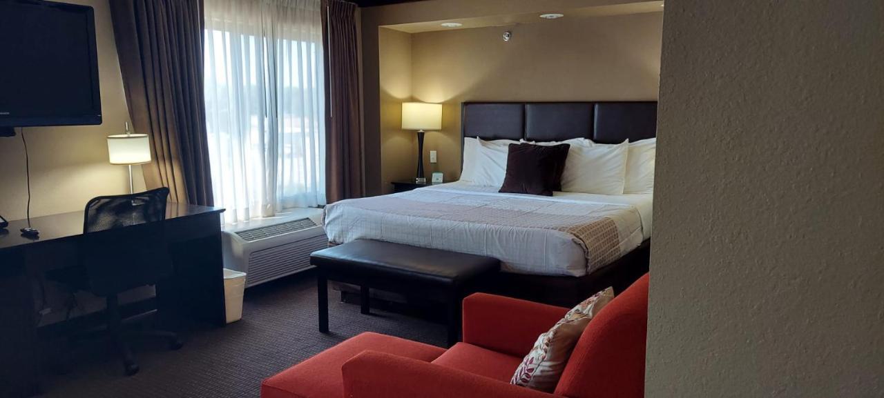Parkwood Inn & Suites Manhattan Bagian luar foto