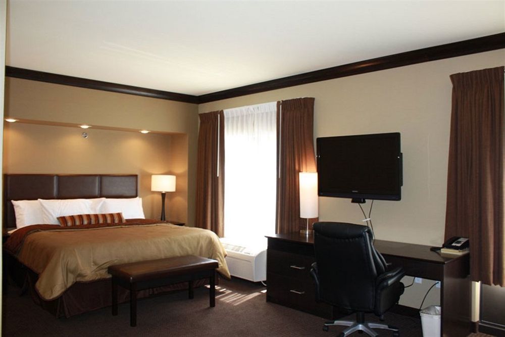 Parkwood Inn & Suites Manhattan Bagian luar foto