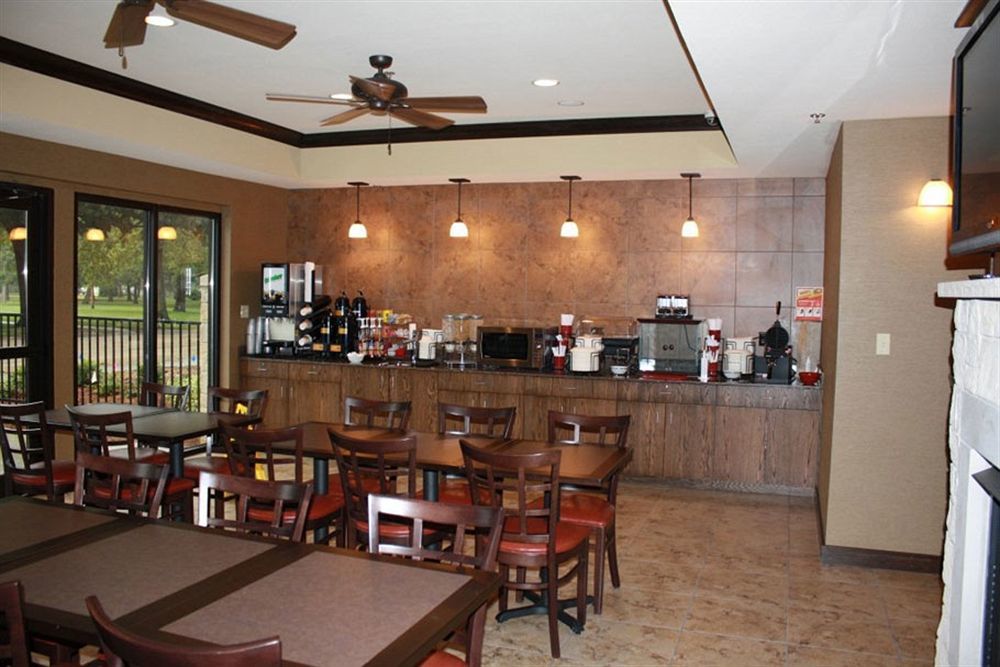Parkwood Inn & Suites Manhattan Bagian luar foto